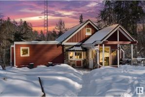 featured image of 22 Banksiana Dr