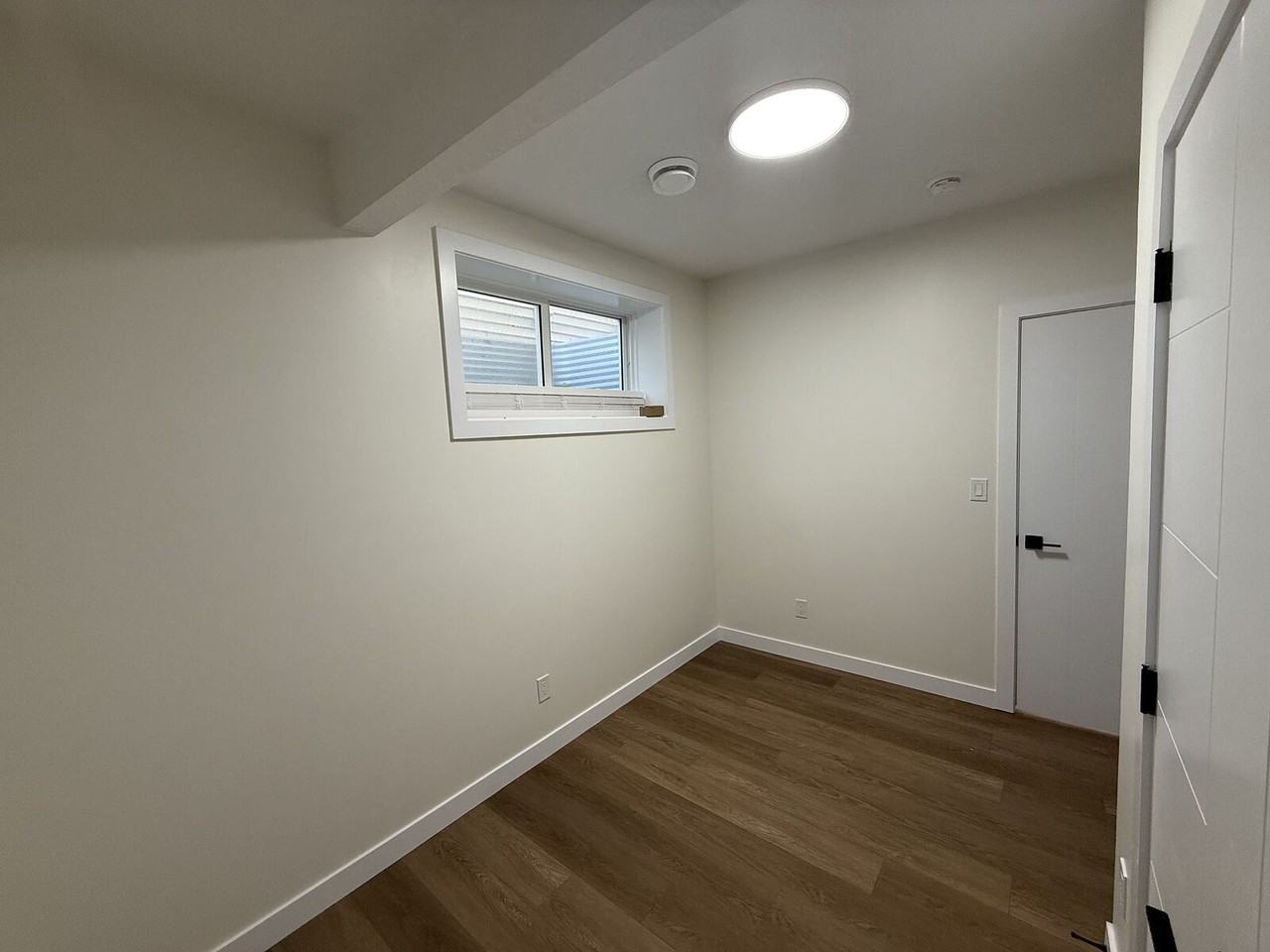 16819 48 St Nw - Photo 6 of 13
