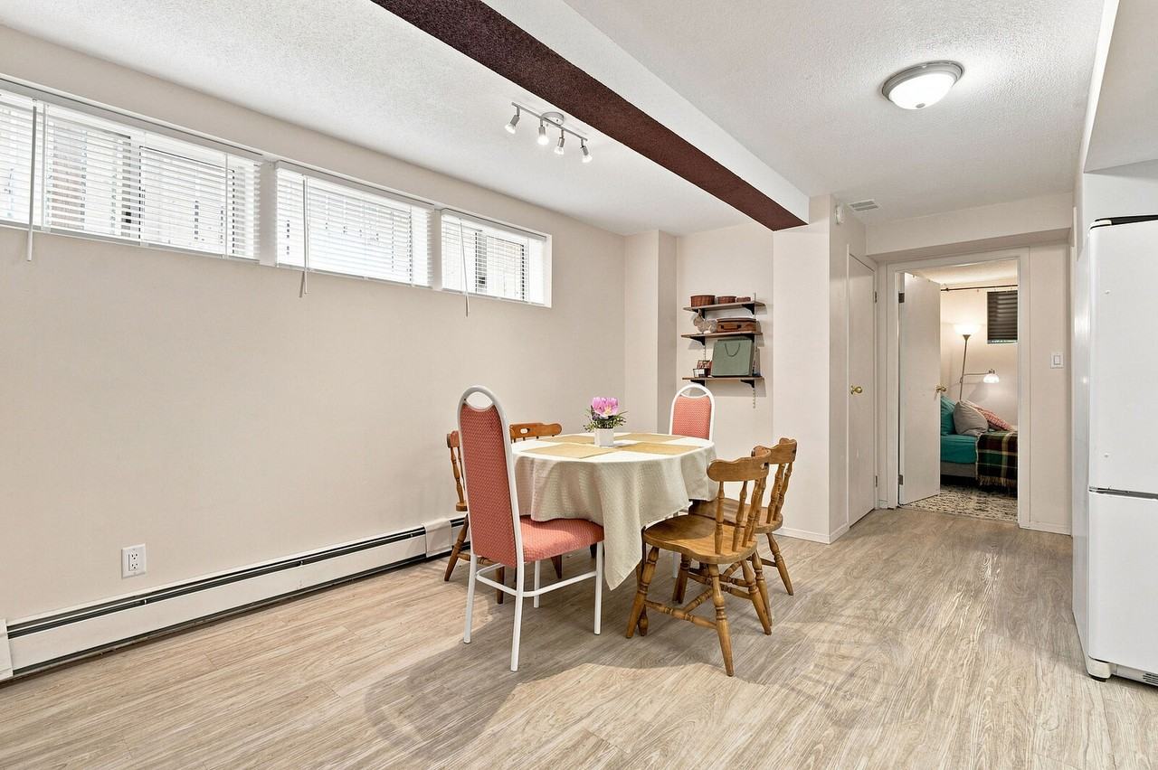 1212 Rosehill Dr Nw - Photo 5 of 11