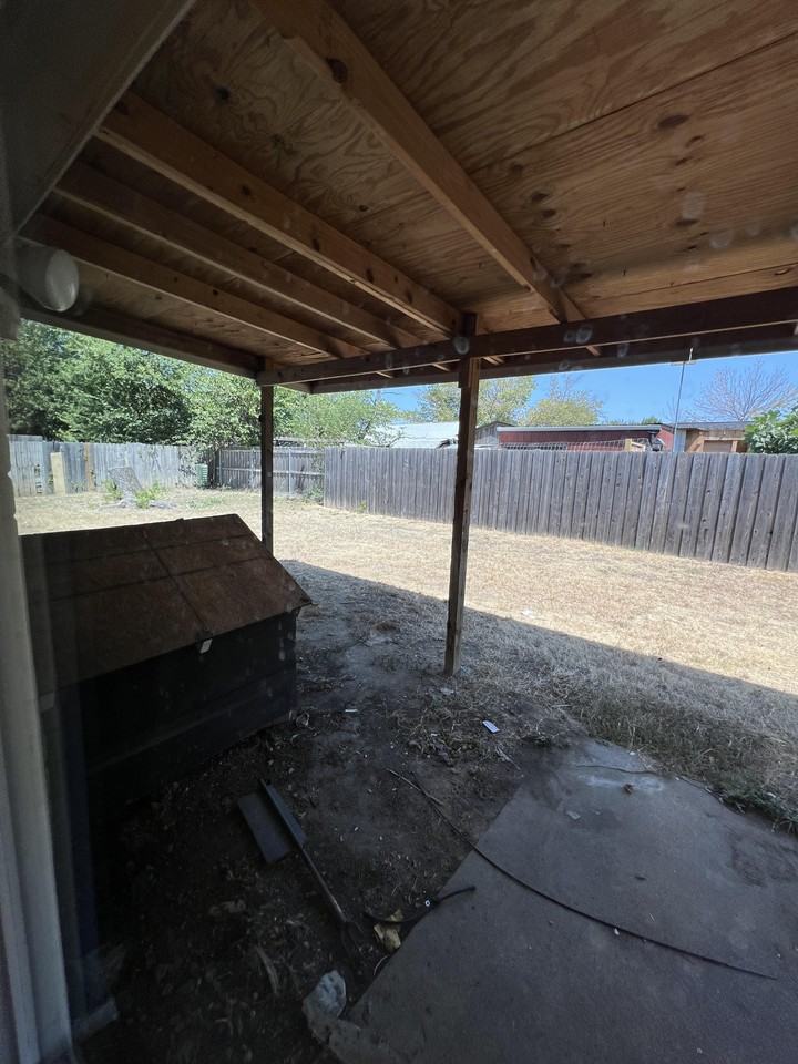 2709 Catalina Way #NA - Photo 2 of 12