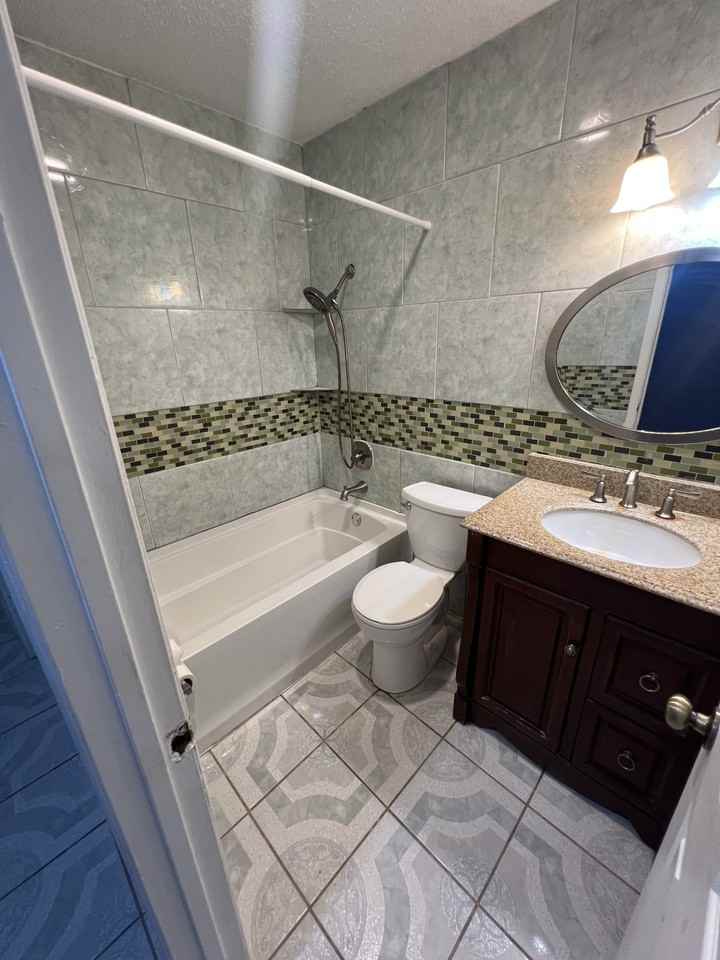 2709 Catalina Way #NA - Photo 4 of 12