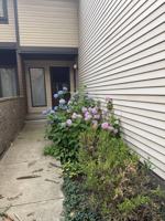 featured image of 4458 Habersham Ln N #223