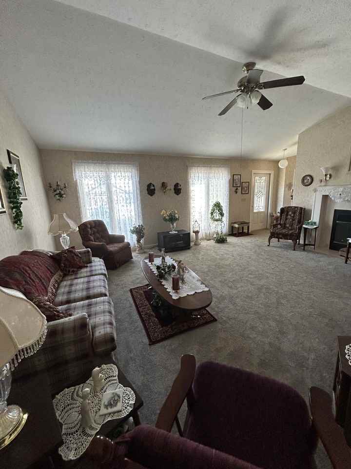 5 Torchwood Ln #5 - Photo 2 of 14