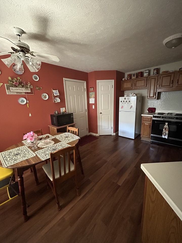 5 Torchwood Ln #5 - Photo 4 of 14