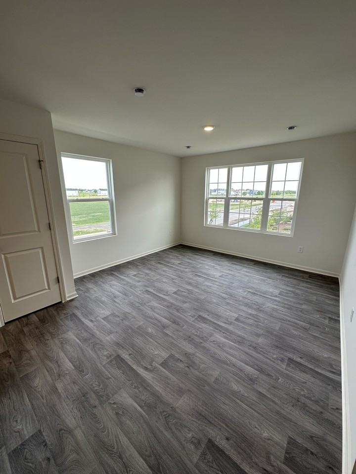 870 Briar Glen Ct #NA - Photo 4 of 18