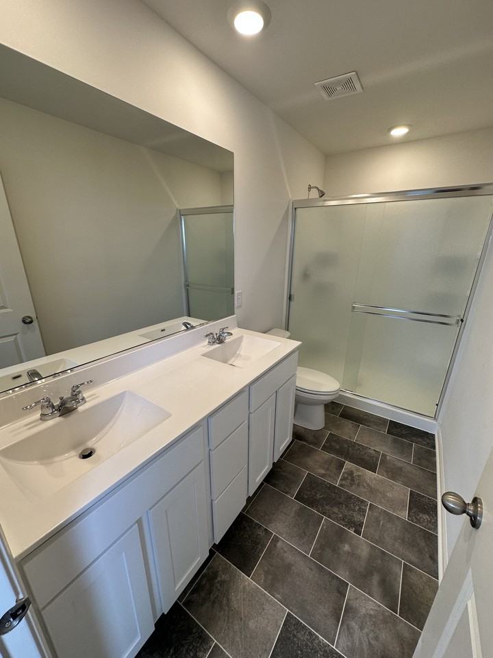870 Briar Glen Ct #NA - Photo 5 of 18