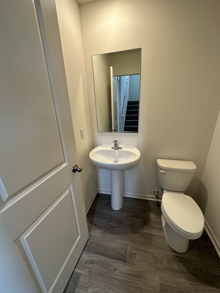 870 Briar Glen Ct #NA - Photo 7 of 18