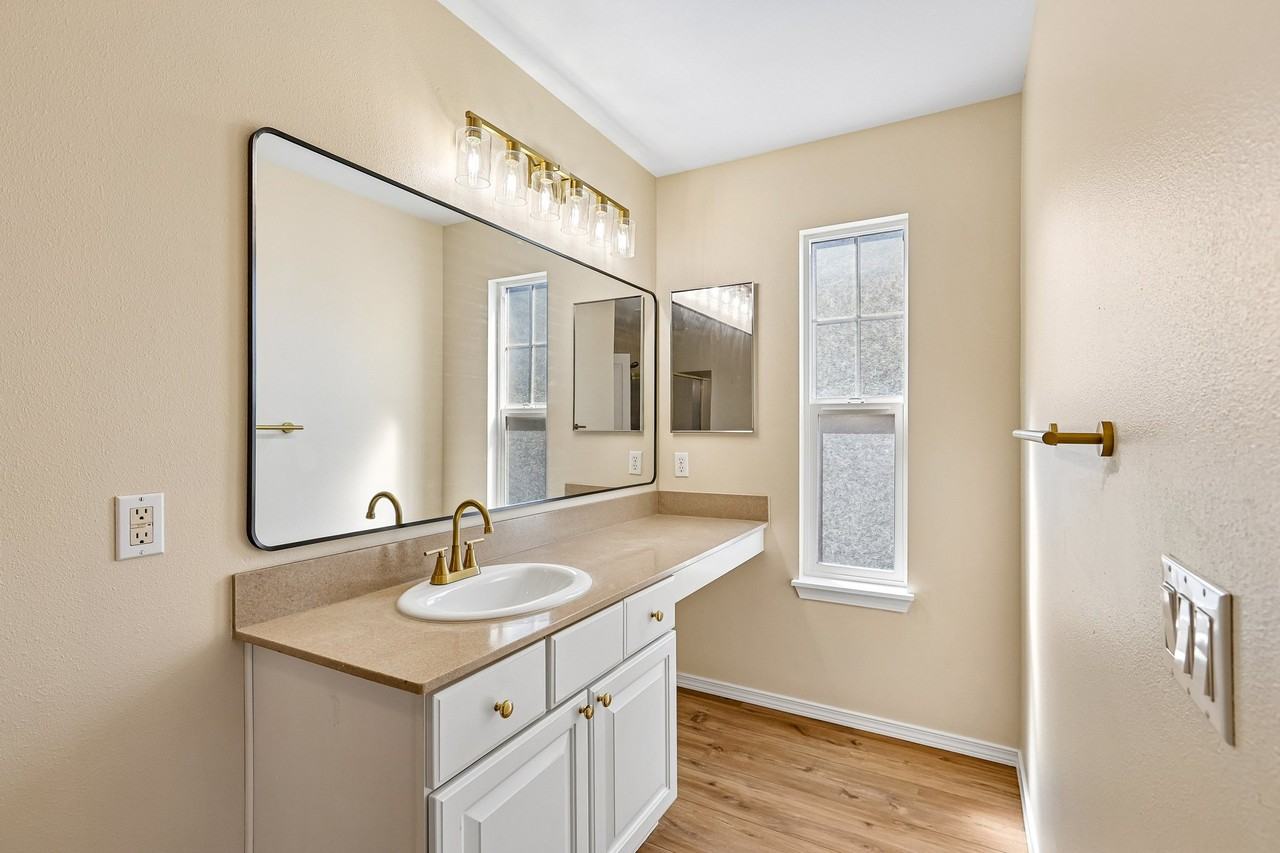 22754 Ne 94th Way #NA - Photo 6 of 9