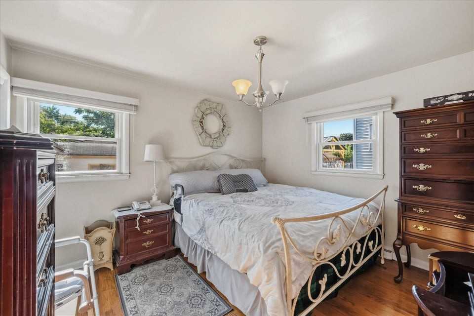 4431 N 62nd St #4431LOWER - Photo 5 of 11