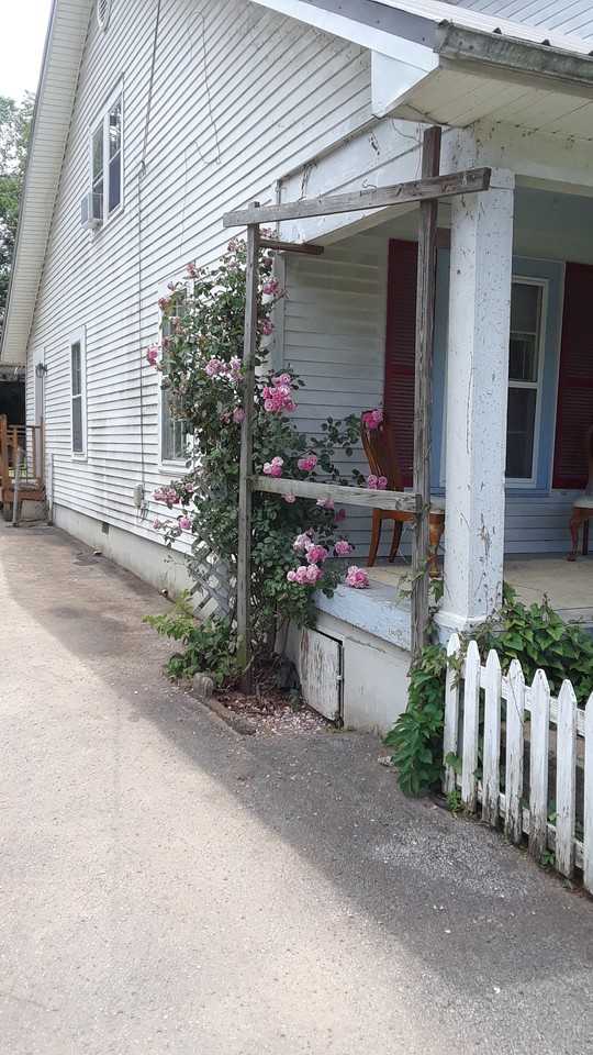 303 Morton Ave #A - Photo 6 of 13