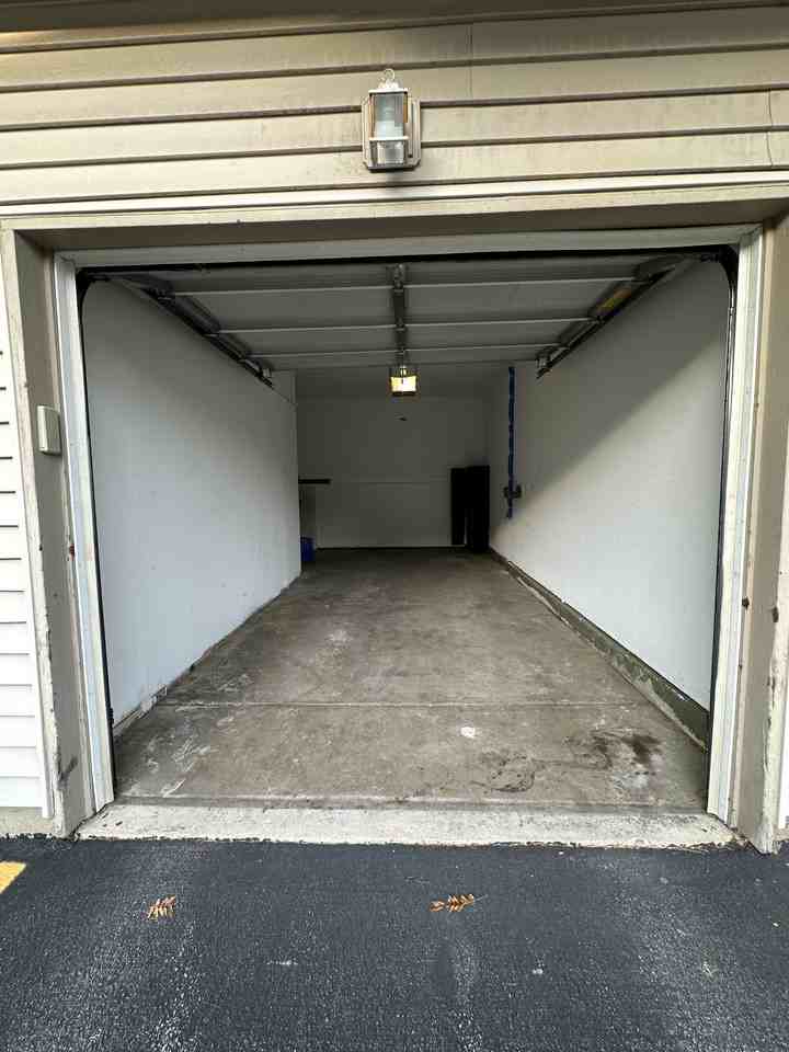 227 Elkhorn Ct #D - Photo 2 of 26