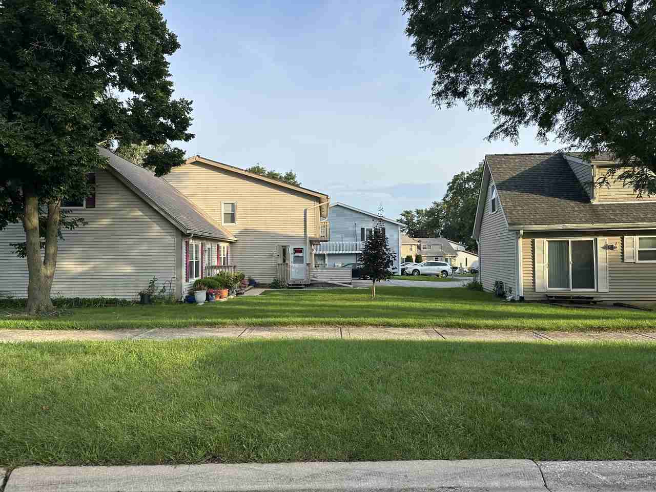 227 Elkhorn Ct #D - Photo 5 of 26