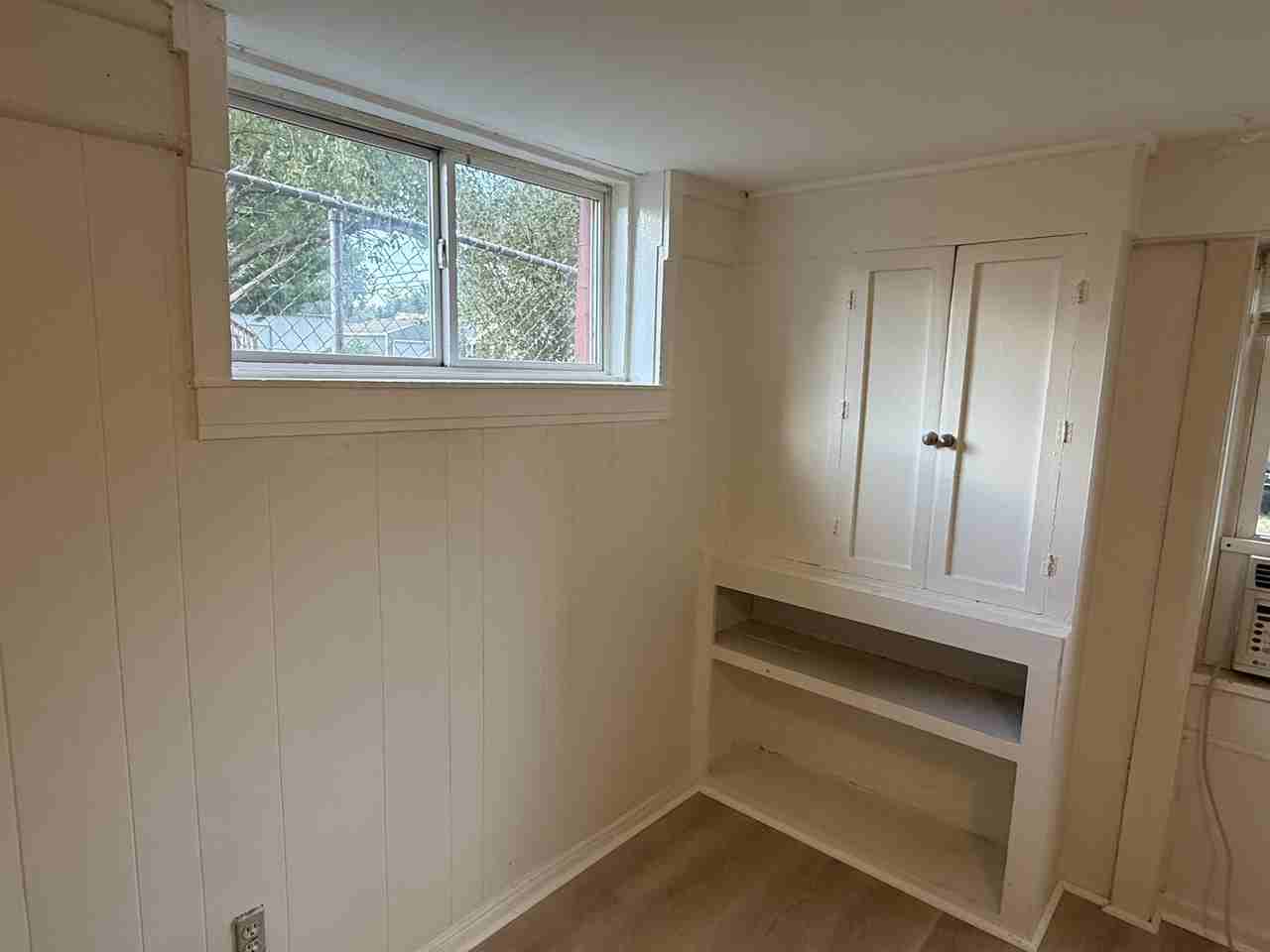 337 11th Ave S #3 - Photo 4 of 15