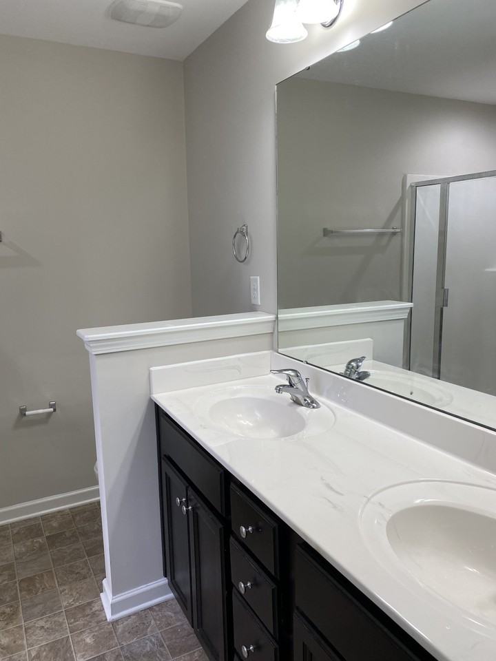 235 Cypress Hill Ln #235 - Photo 5 of 20