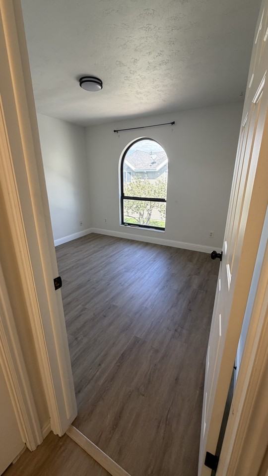 1554 Monroe Blvd #NA - Photo 5 of 13