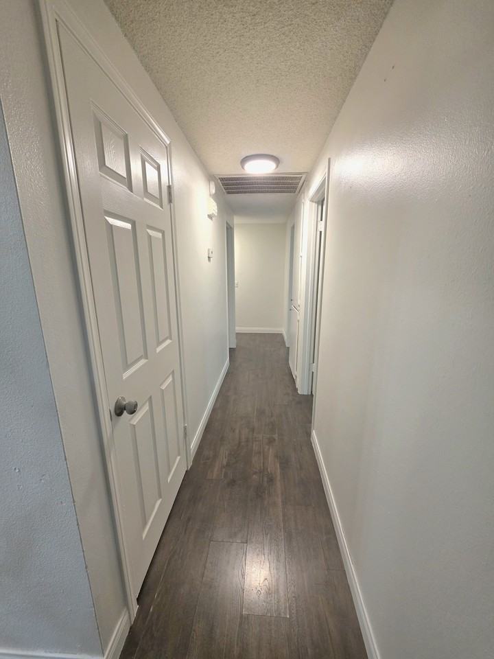 2357 E Reno Ave #NA - Photo 4 of 9