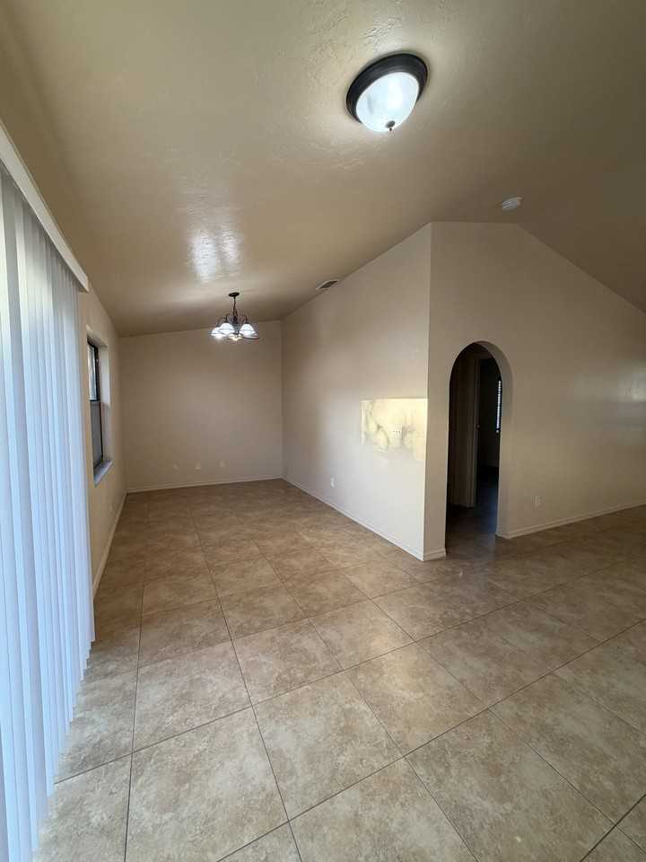 17607 Cypress Point Rd #1 - Photo 5 of 16