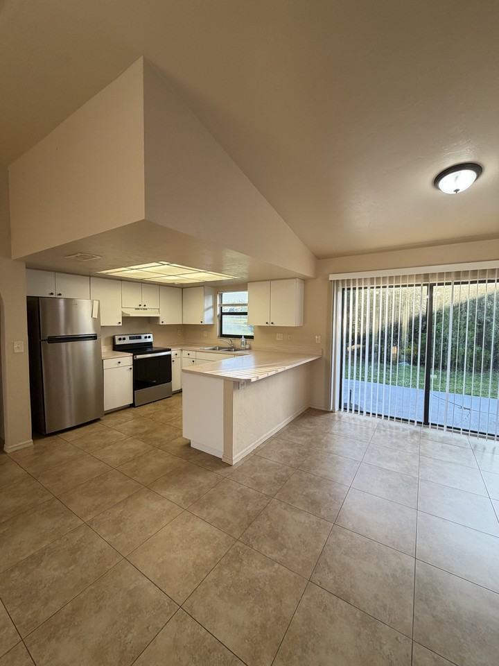 17607 Cypress Point Rd #1 - Photo 6 of 16