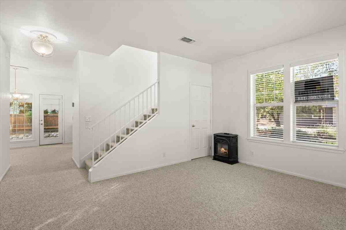 100 Jackson Creek Dr #1 - Photo 4 of 25