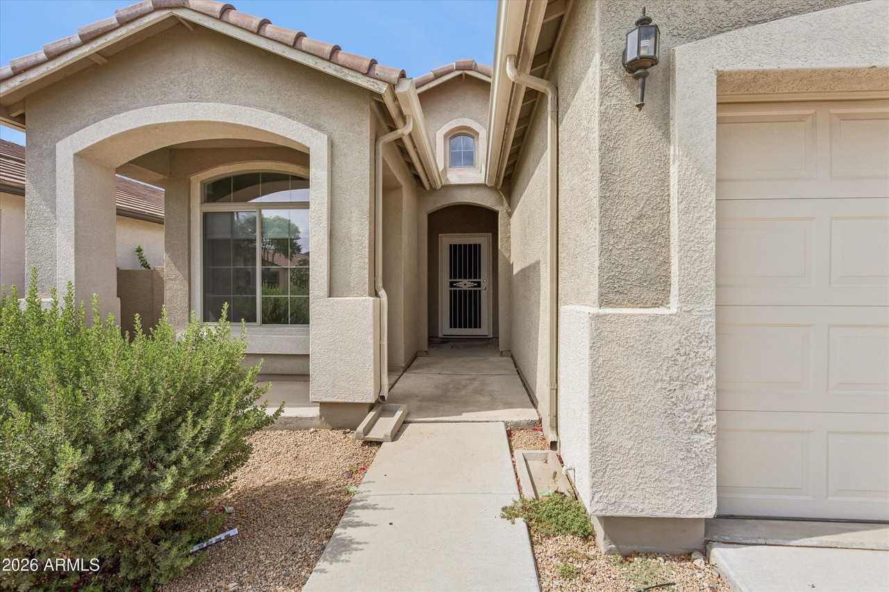 4618 W Fortune Dr - Photo 3 of 32
