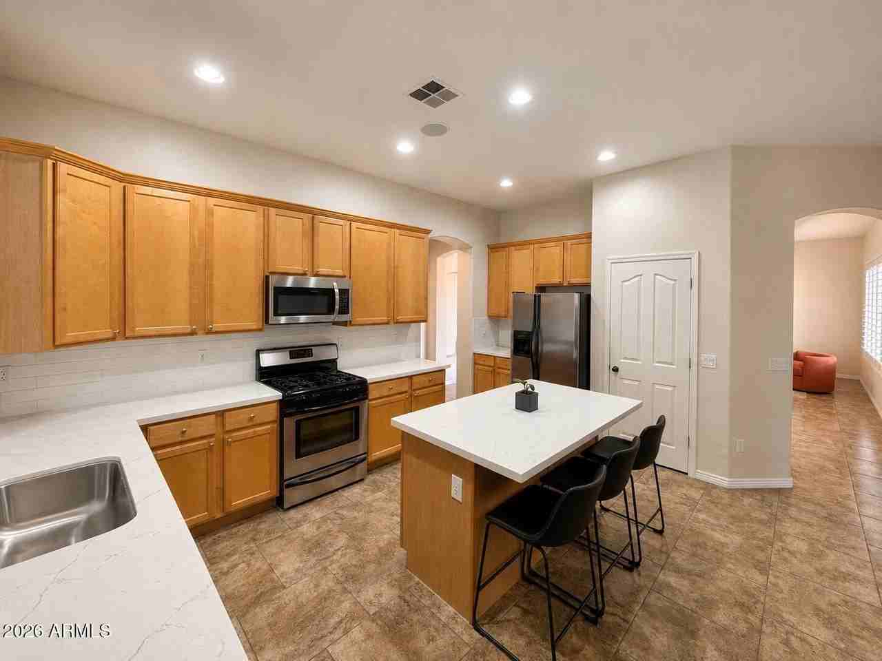 434 E Sheffield Ave - Photo 6 of 31