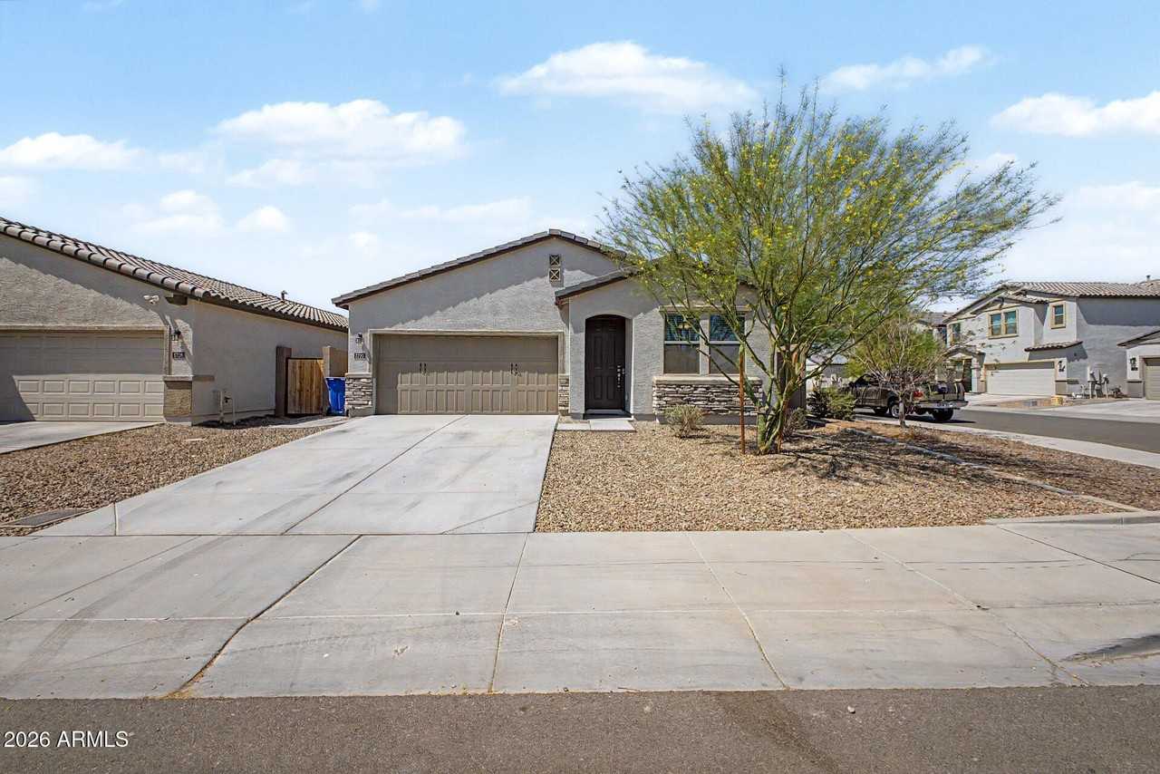 5722 W Getty Dr - Photo 3 of 47