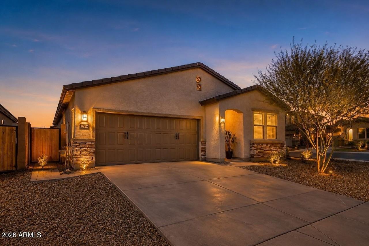 5722 W Getty Dr - Photo 4 of 47