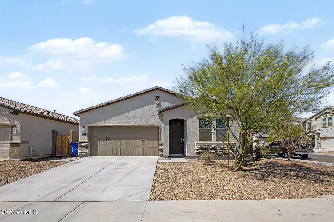 5722 W Getty Dr - Photo 5 of 47