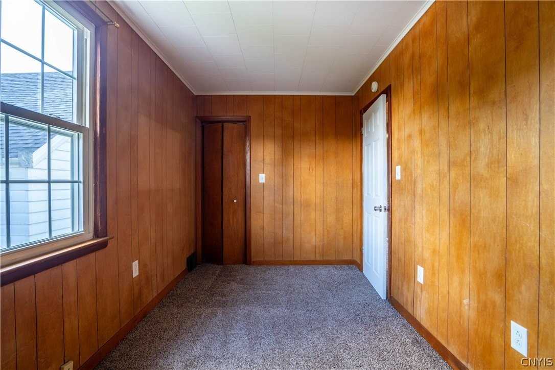 262 Church St - Photo 6 of 30