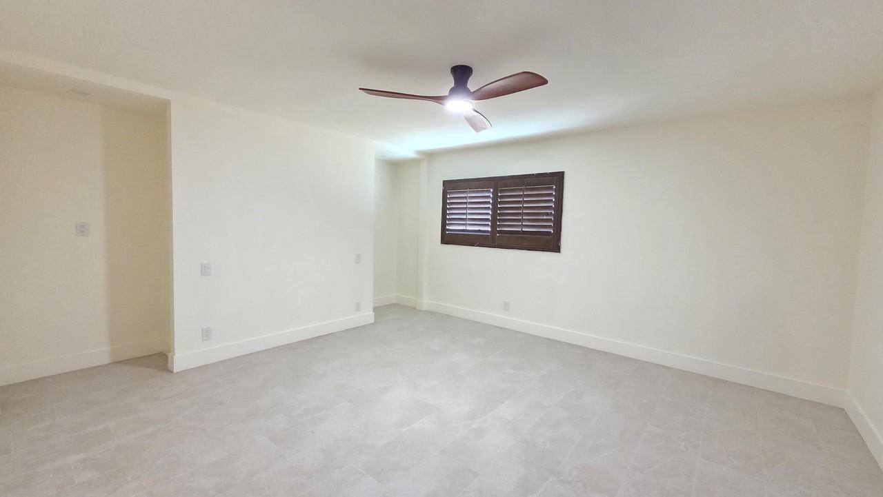 62101 Tyler St - Photo 7 of 14