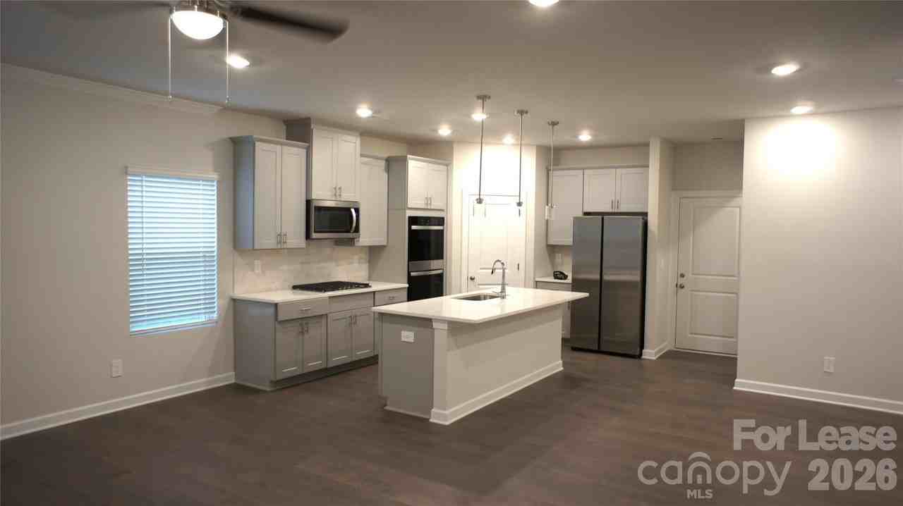 344 Cedar Knoll Cir - Photo 3 of 45