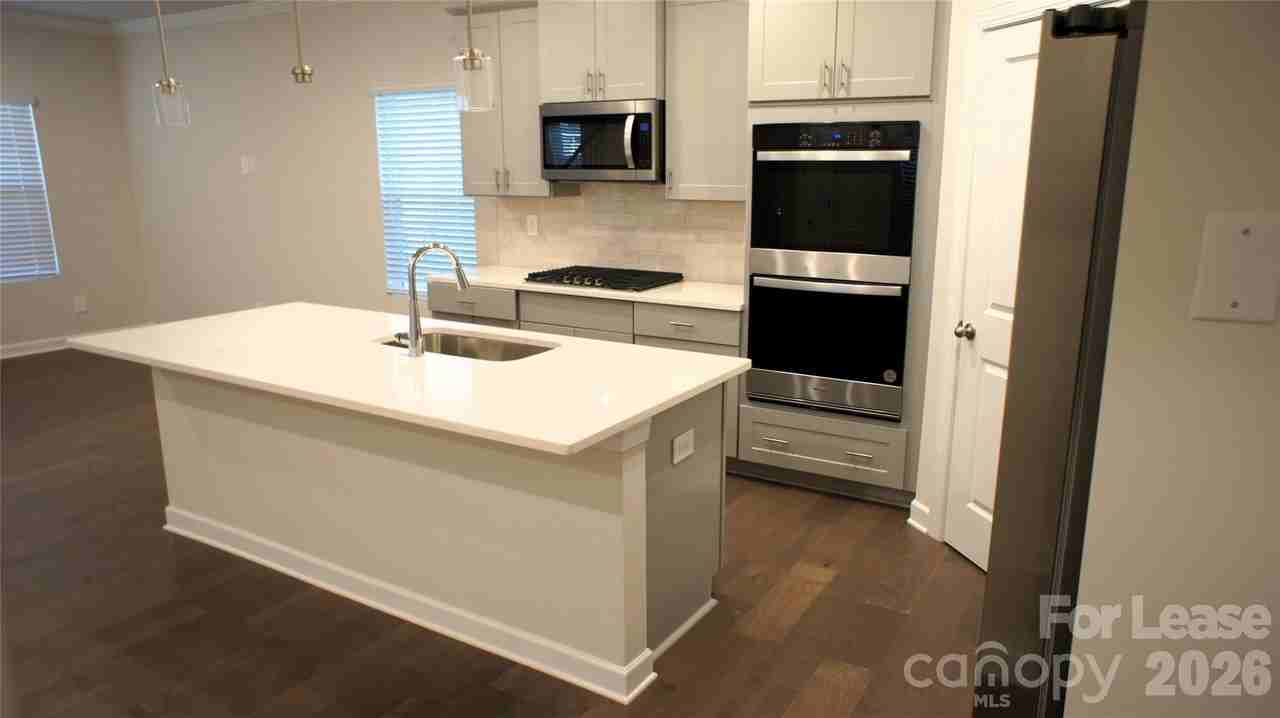 344 Cedar Knoll Cir - Photo 5 of 45