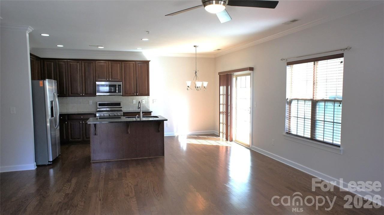 15509 Barossa Valley St - Photo 2 of 40