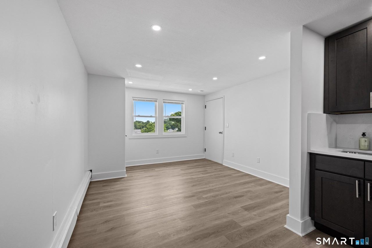 145 Garfield Ave - Photo 6 of 13
