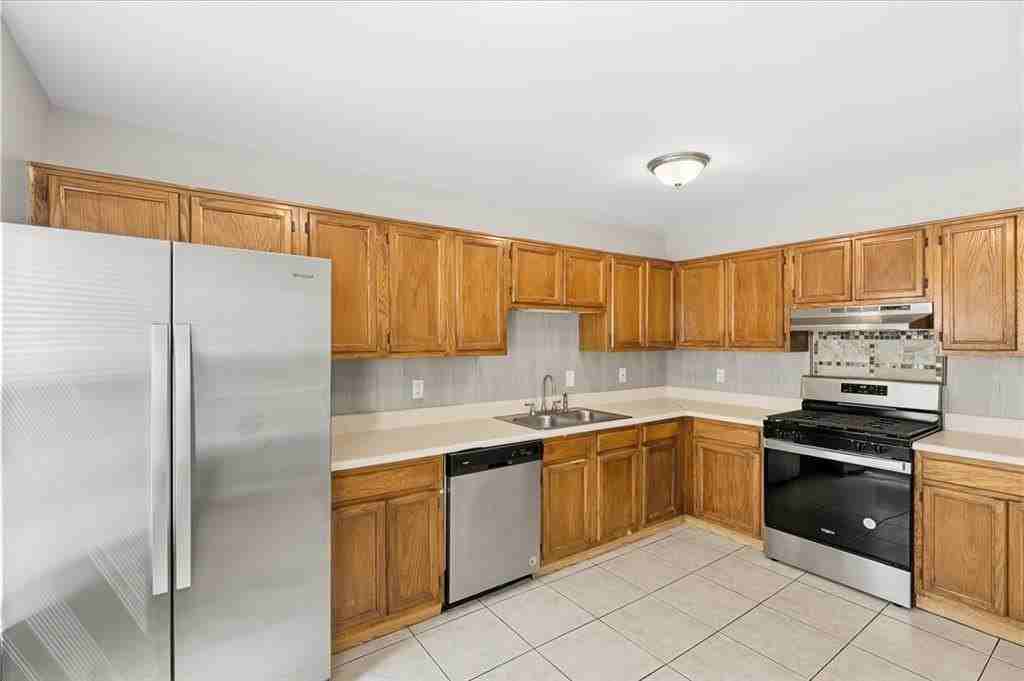 3447 Kingswood Run - Photo 3 of 27