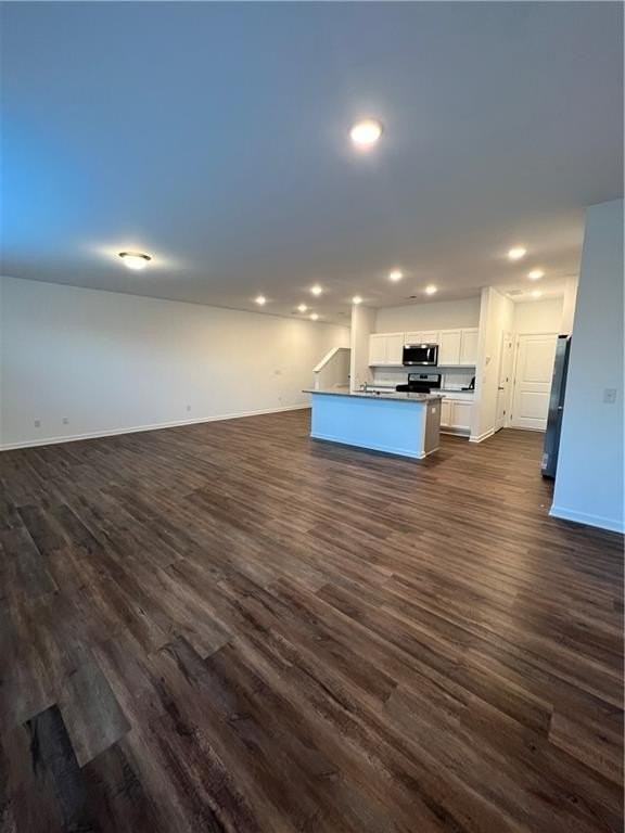 6075 Handley Dr - Photo 3 of 22