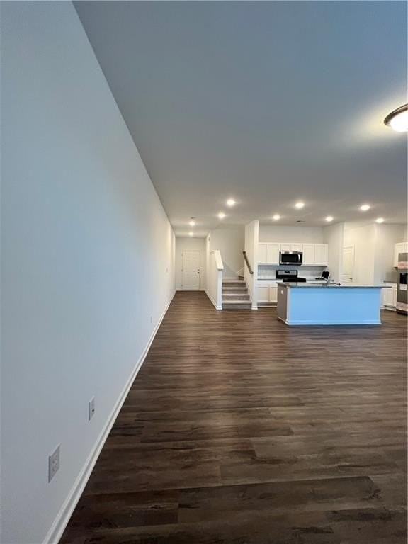 6075 Handley Dr - Photo 4 of 22