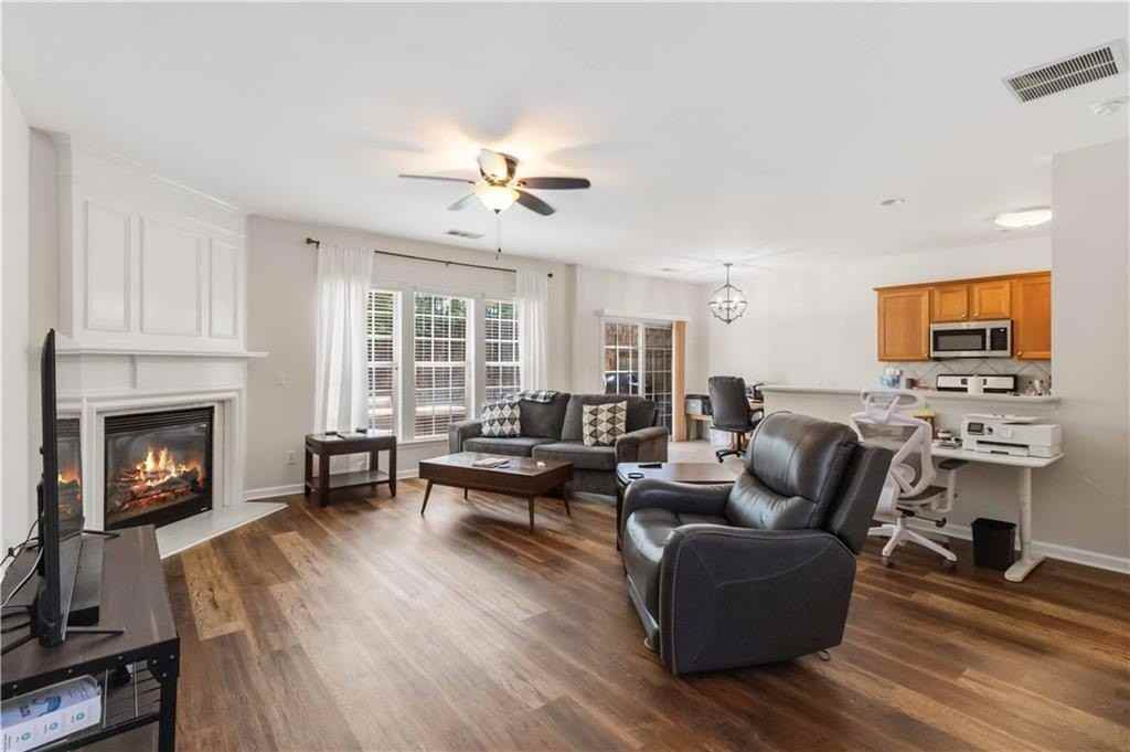 105 Finchley Dr - Photo 6 of 29