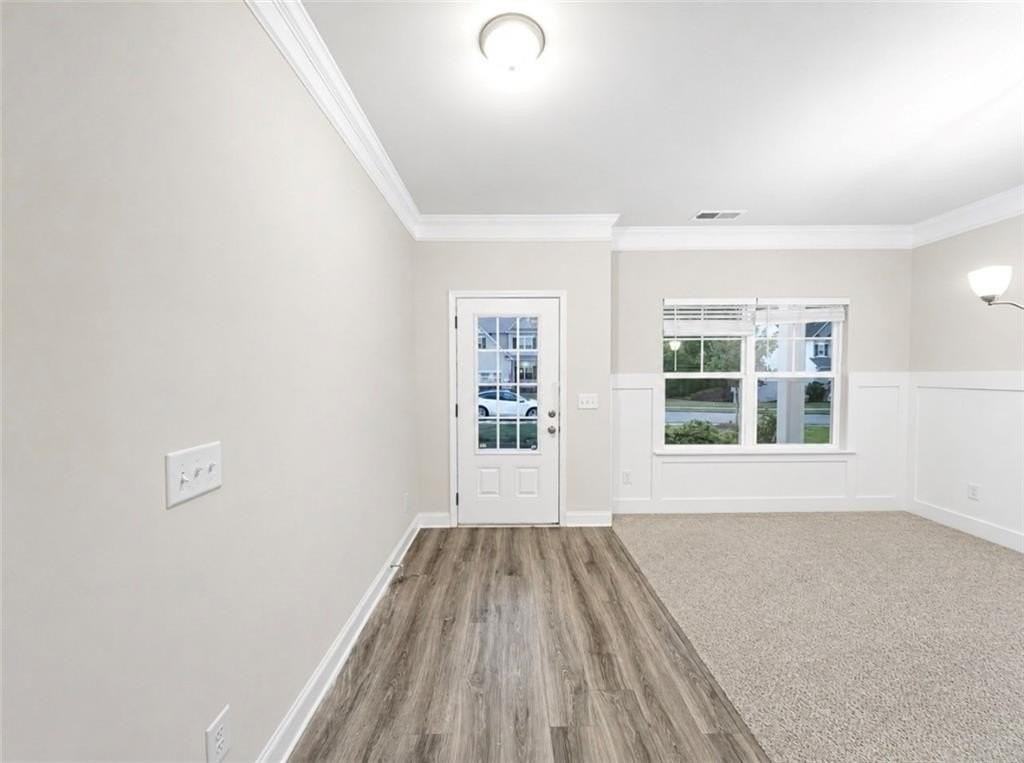 757 Laurel Cove Dr - Photo 4 of 34