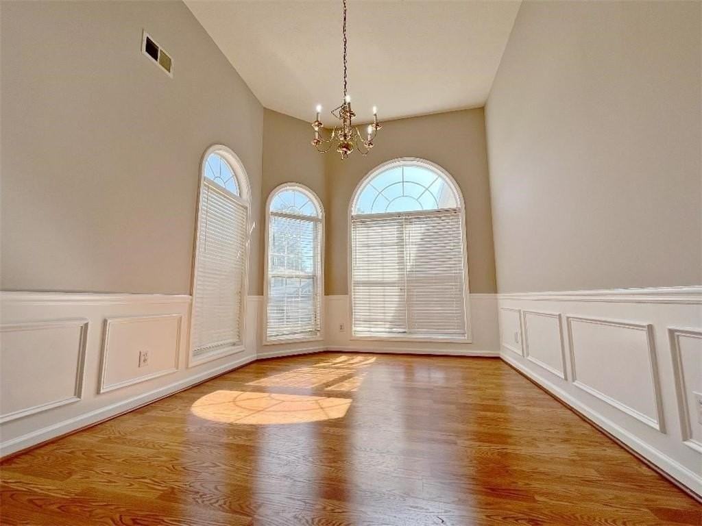 408 Lee Miller Dr - Photo 6 of 17
