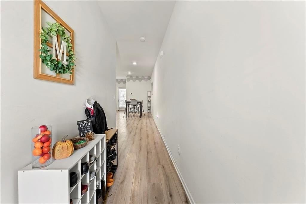 1840 Fabian Way Sw - Photo 2 of 22