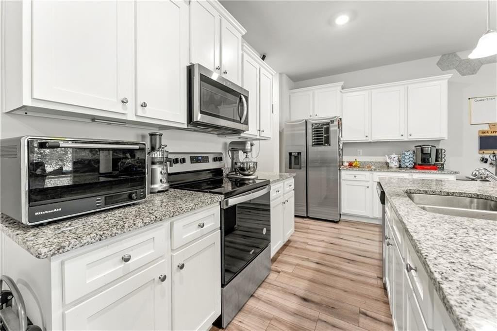 1840 Fabian Way Sw - Photo 4 of 22