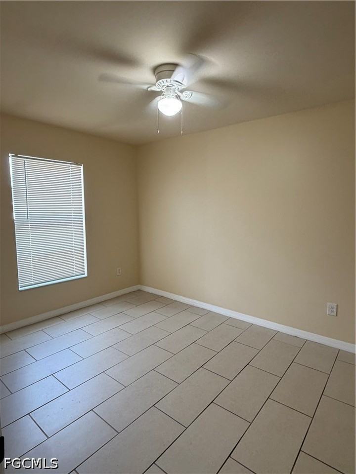 1622 Sw 33rd St - Photo 5 of 18