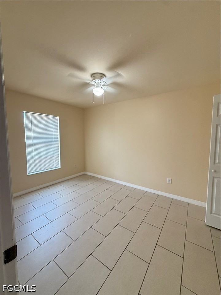 1622 Sw 33rd St - Photo 6 of 18