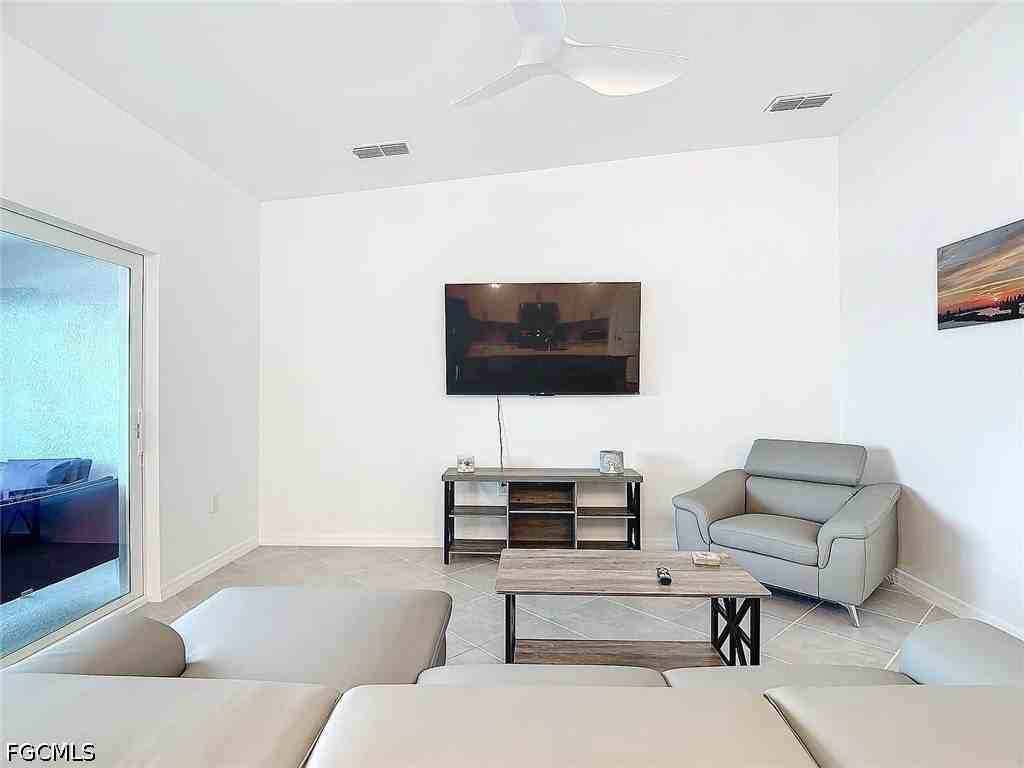 43992 Boardwalk Loop #1524 - Photo 7 of 22
