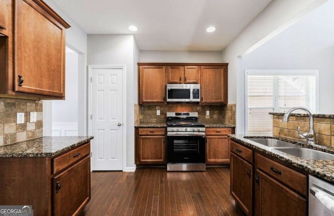 2335 Harvest Ridge Cir - Photo 4 of 17