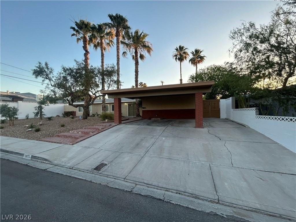3875 Hoopa Ln - Photo 4 of 20