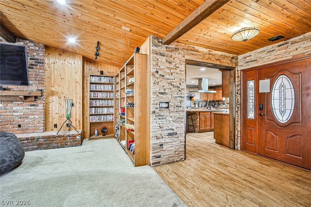 4674 Saddle Pl - Photo 3 of 17
