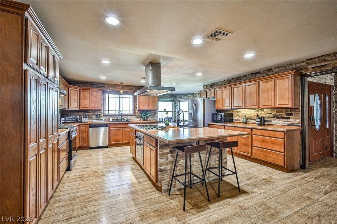 4674 Saddle Pl - Photo 5 of 17