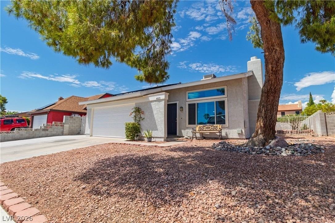 4815 Castle Rock Ct - Photo 5 of 43